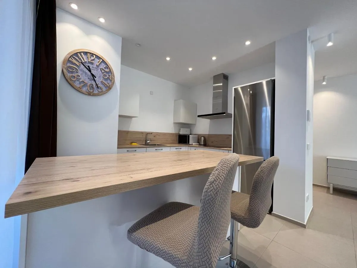 Luxury Family Apartment Equilibrium By Altamarhomes Palm-mar